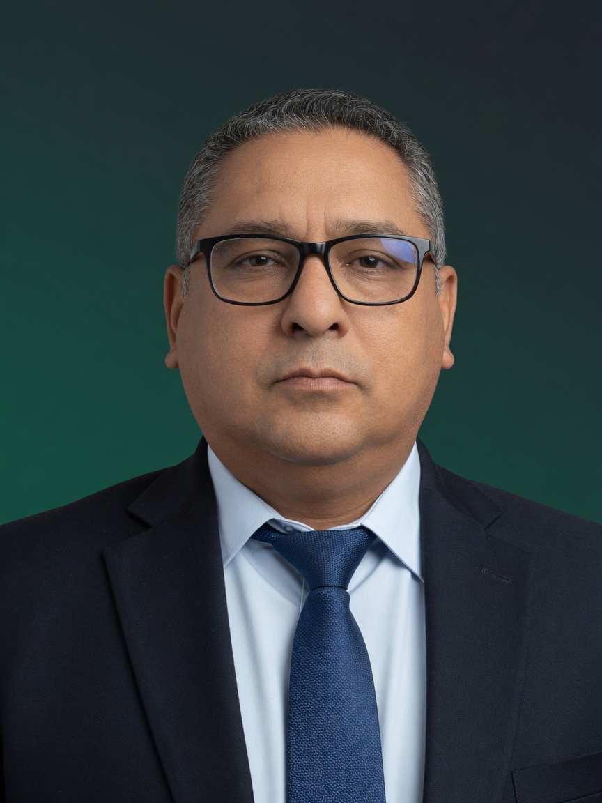 Luis Alonso Hernández Pineda, director de Soluciones Tributarias y Contables